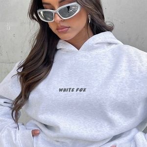 White fox boutique leisure hoodie NWT